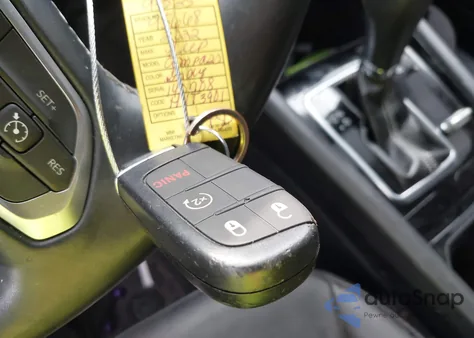 2022 Jeep Compass High Altitude 4X4 из США, поврежденный, VIN 3C4NJDCB5NT140708